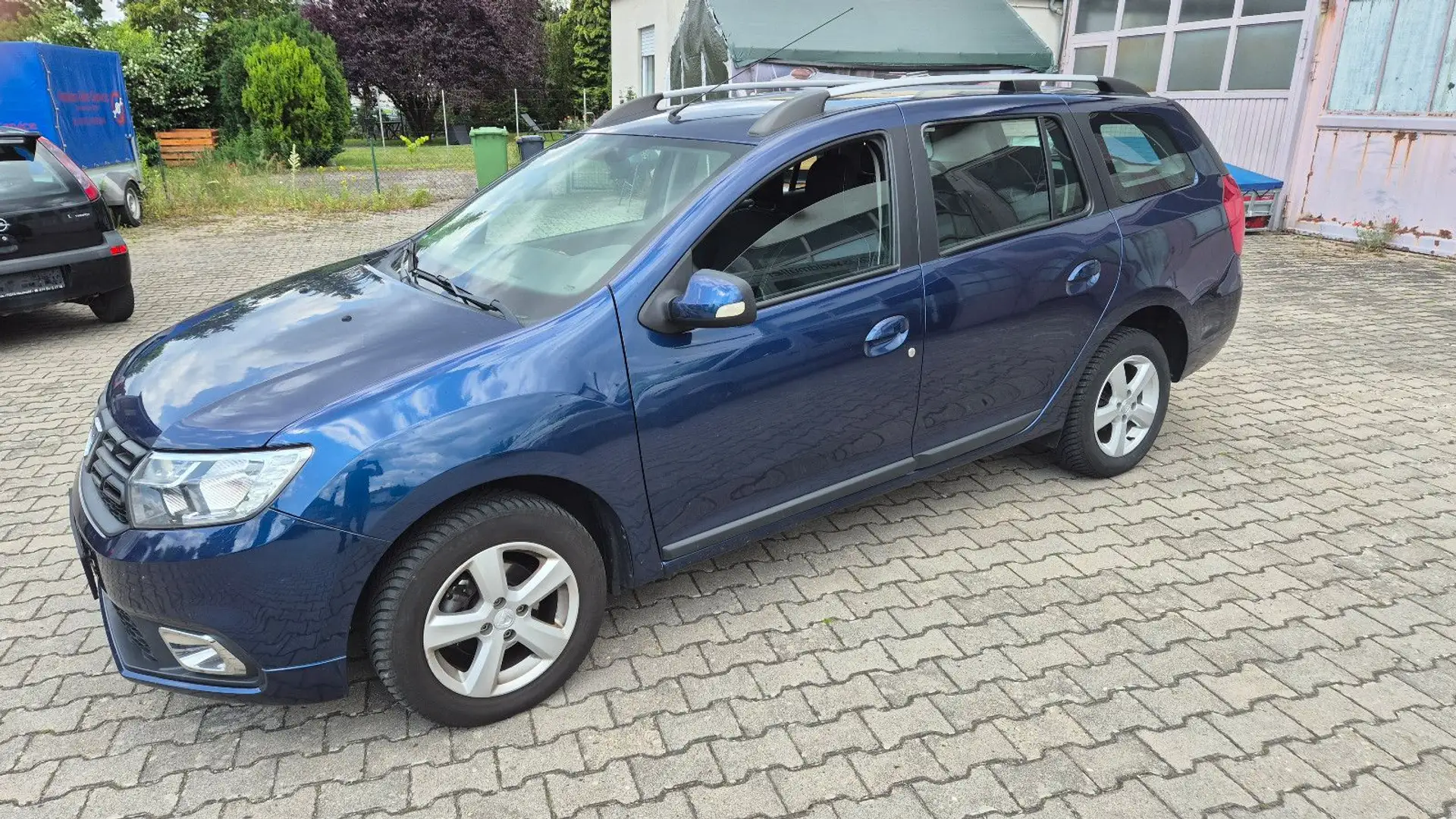 Dacia Logan MCV II Kombi Comfort/Klima/Navi Bleu - 1