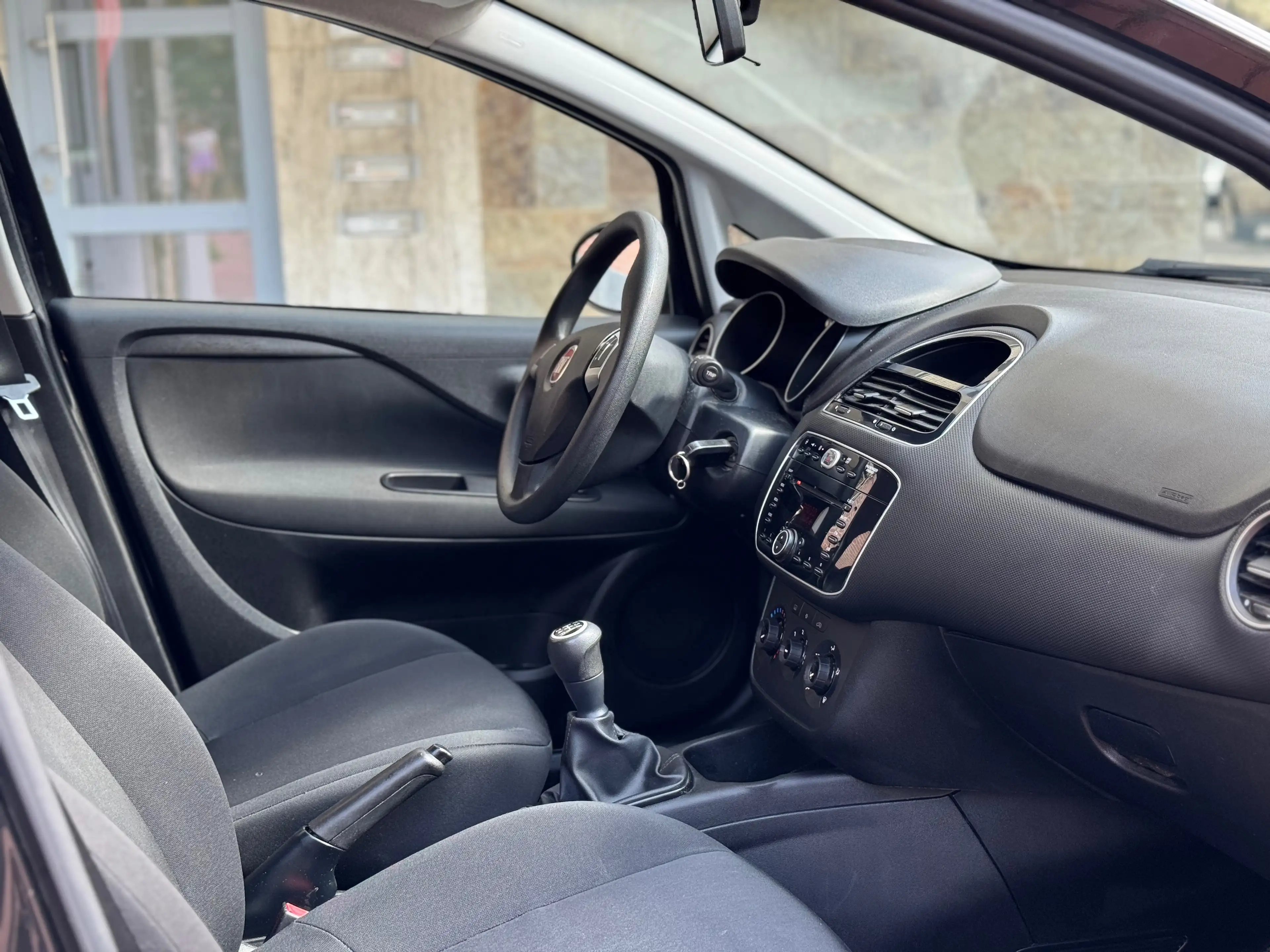 Fiat Punto Diesel euro 6B 67.000 km ! — photo 6