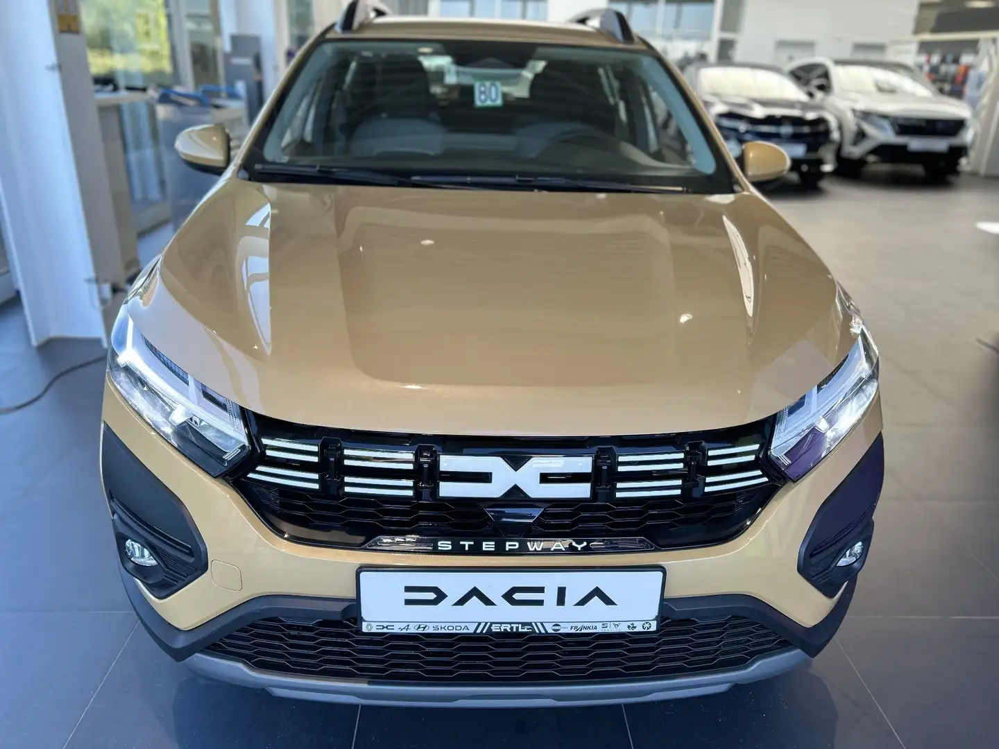Dacia Sandero Stepway Expression TCe 90 *WKR Aktion* Beige - 2