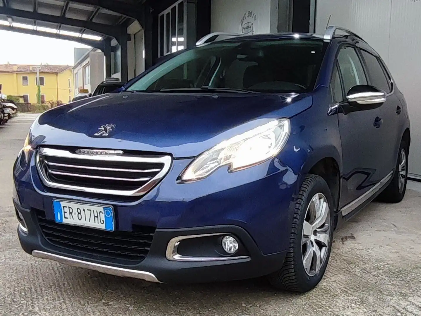 Peugeot 2008 Automatico, Diesel, Luci, Neopatentati Blu/Azzurro - 1