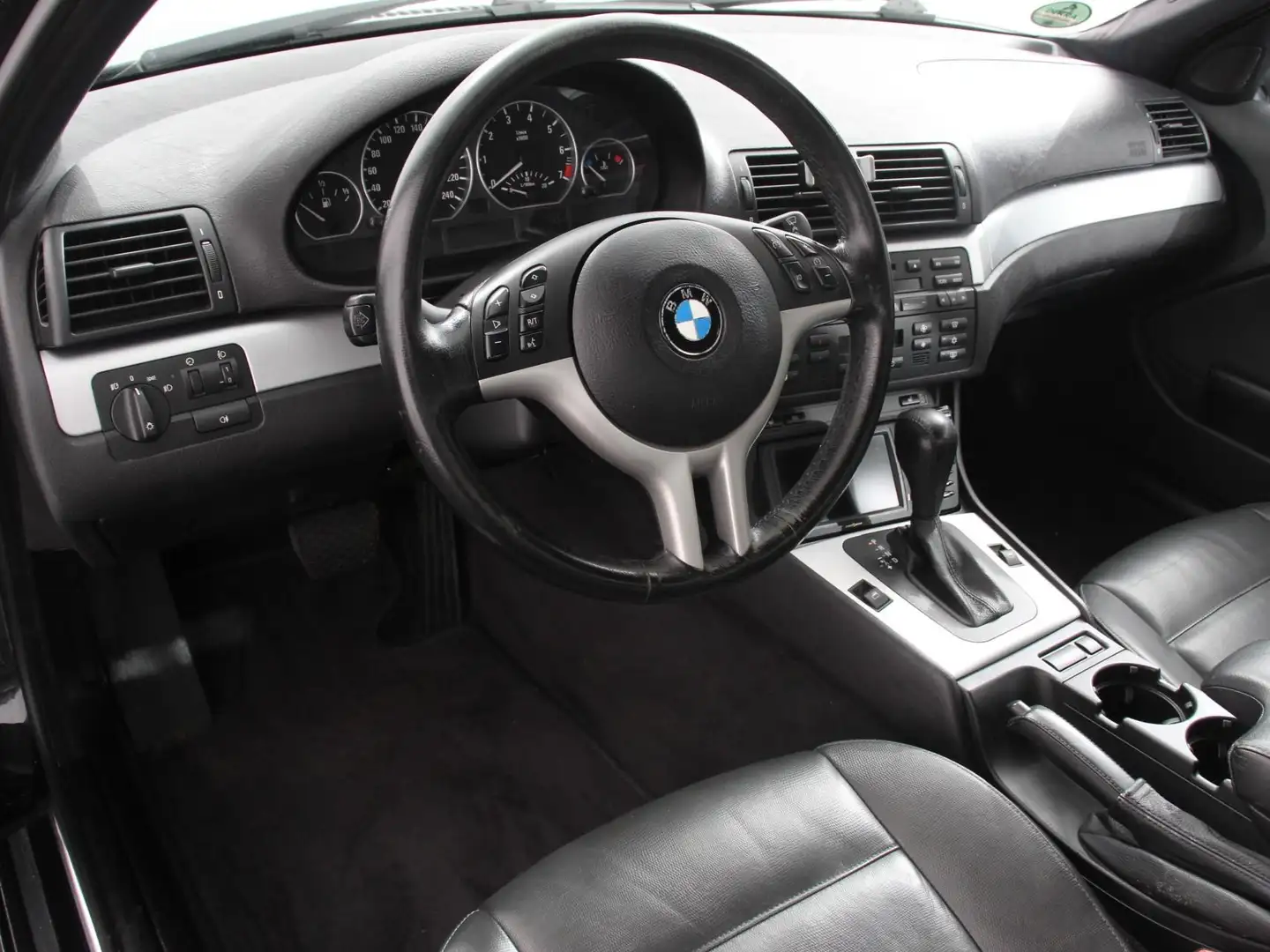 BMW 316 3-serie 316i Automaat Special Edition Airco Voorst Zwart - 2