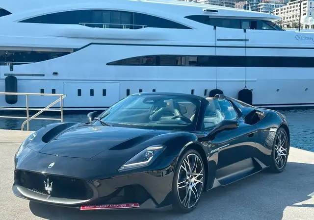 Maserati MC20