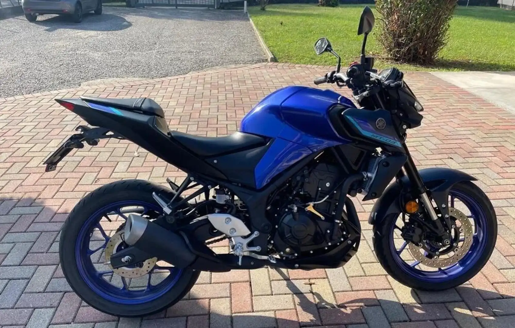 Yamaha MT-03 Albastru - 1