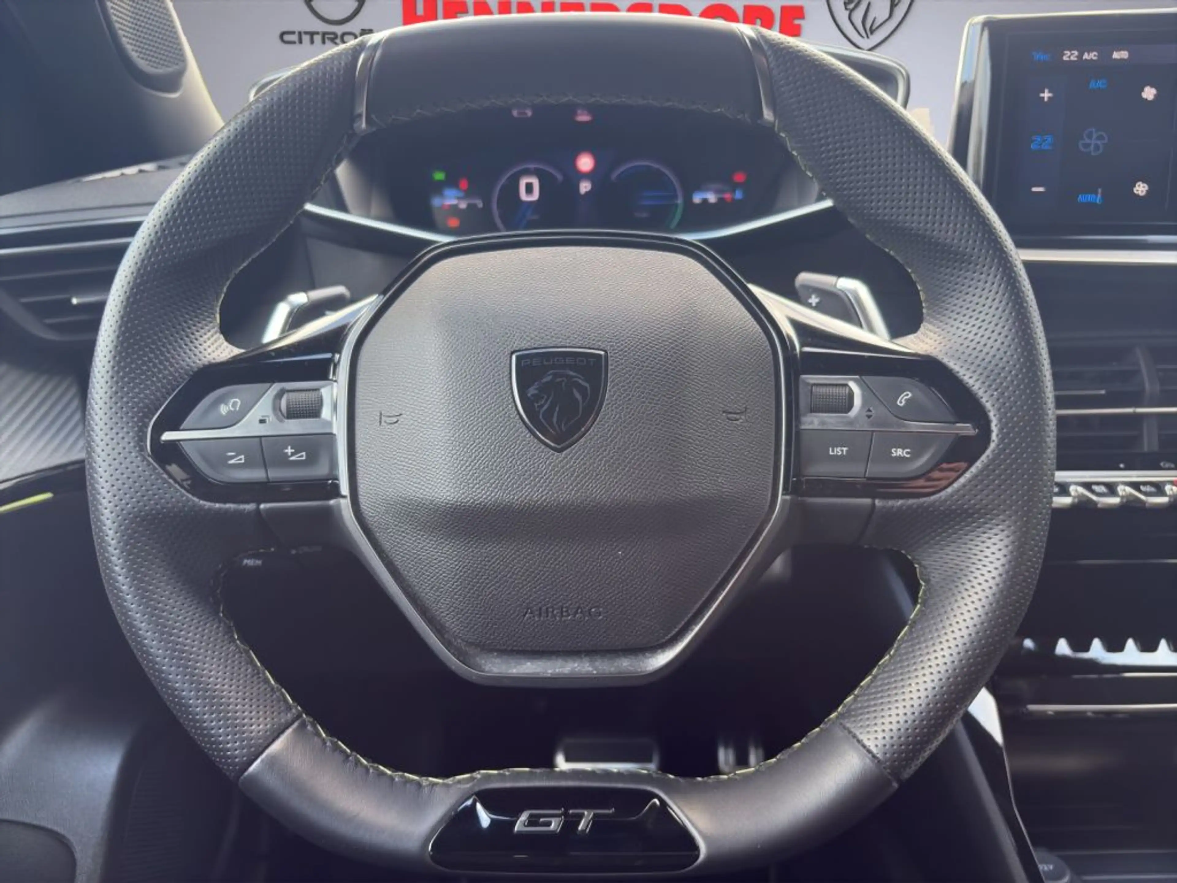 Peugeot 2008 Hybrid 136 e-DSC GT — photo 14
