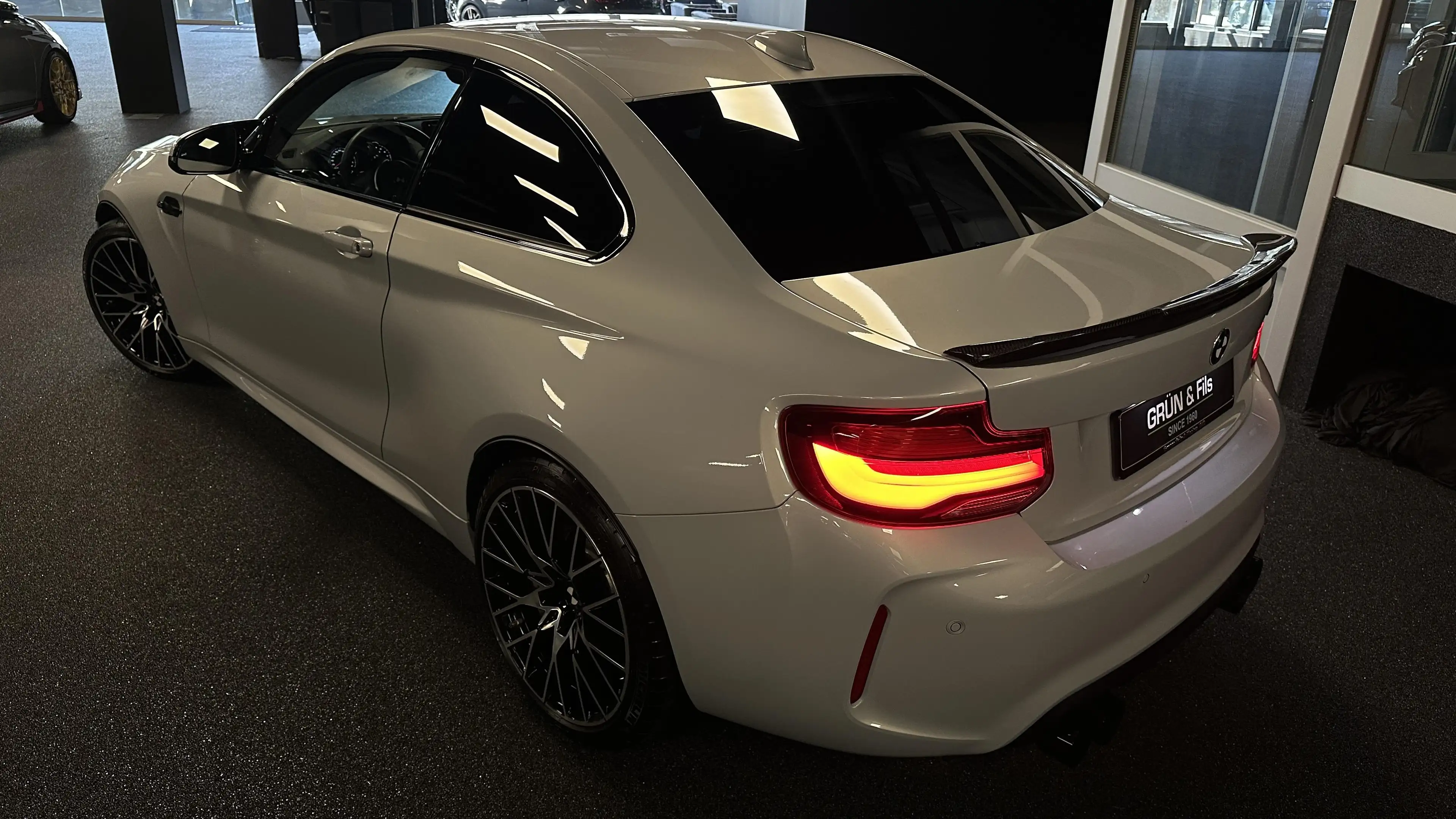 BMW M2 Competition — photo 8