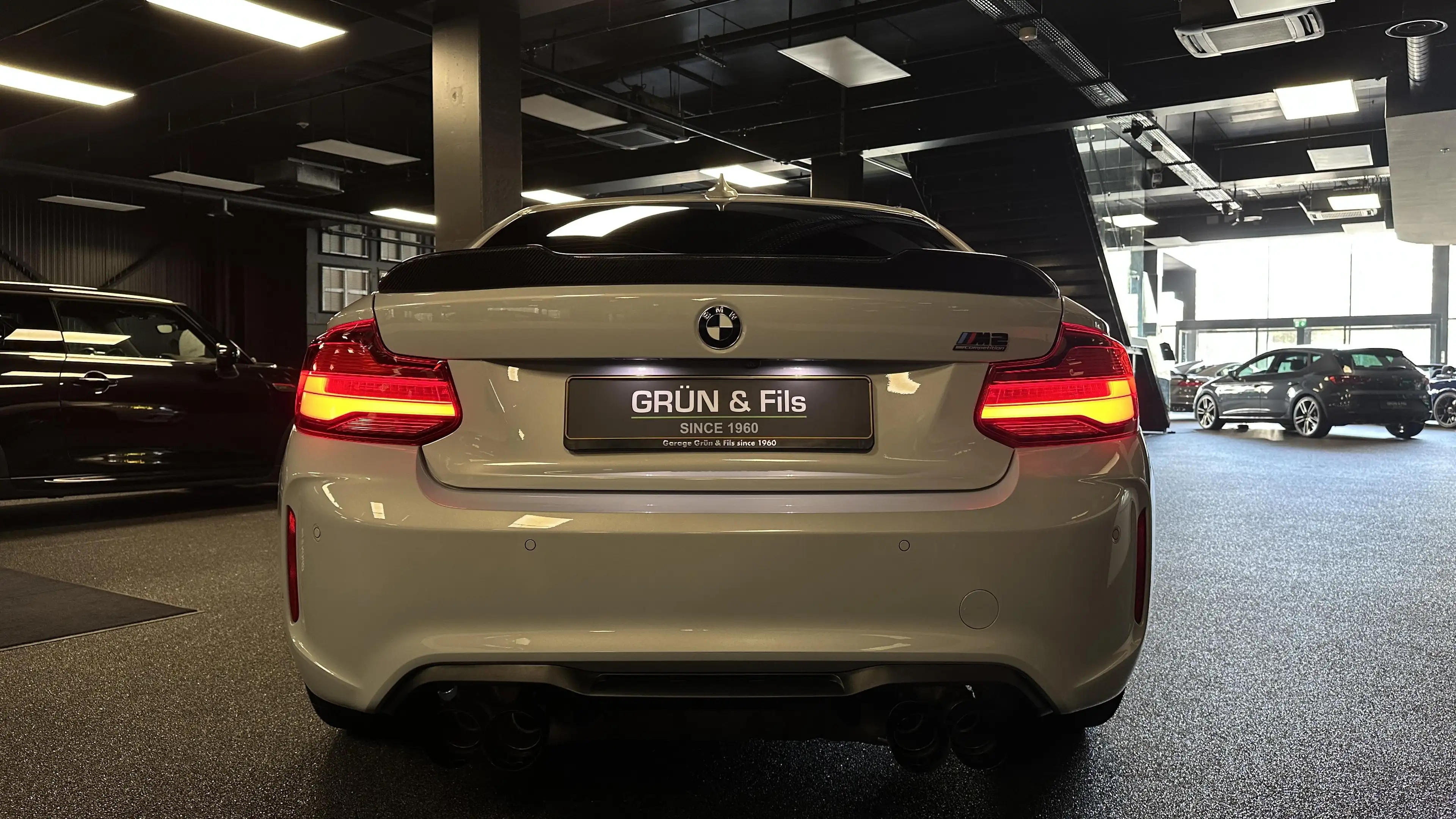 BMW M2 Competition — photo 10
