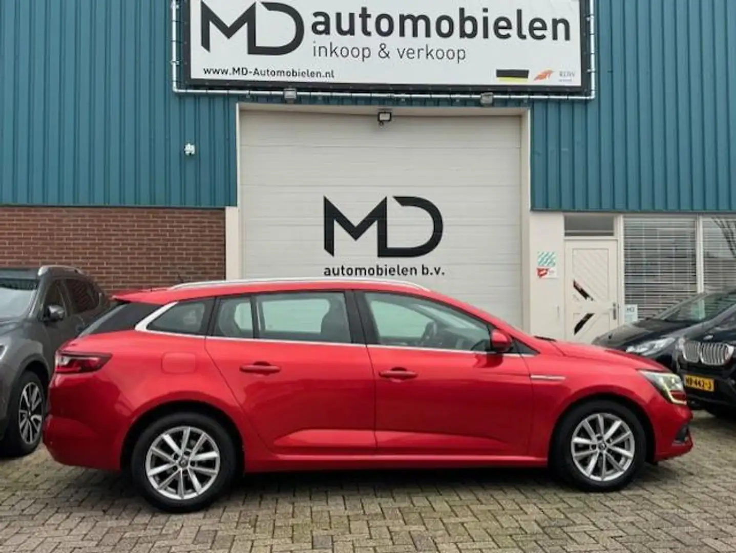 Renault Megane Estate 1.5 dCi Nieuwe Riem/PerfectOnderhouden Rood - 2