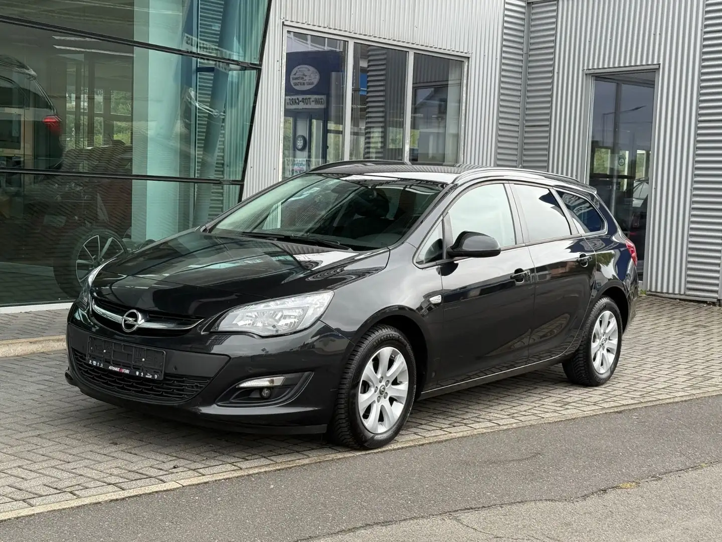 Opel Astra J 1.4 Turbo Sports Tourer Style Kamera AHK Schwarz - 1