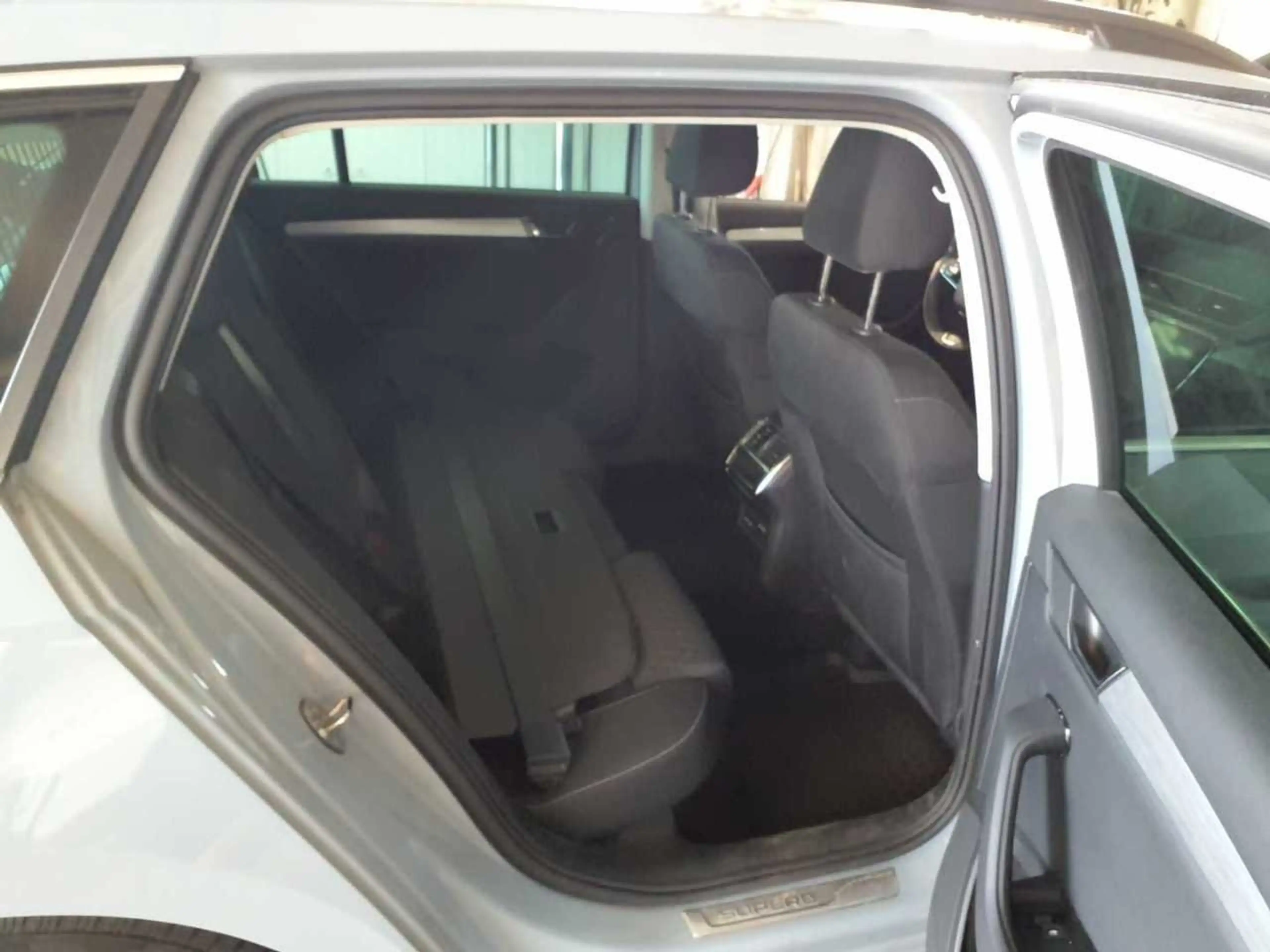 Skoda Superb Combi 2.0 TDI Ambition Virtual AHK StHz — photo 11