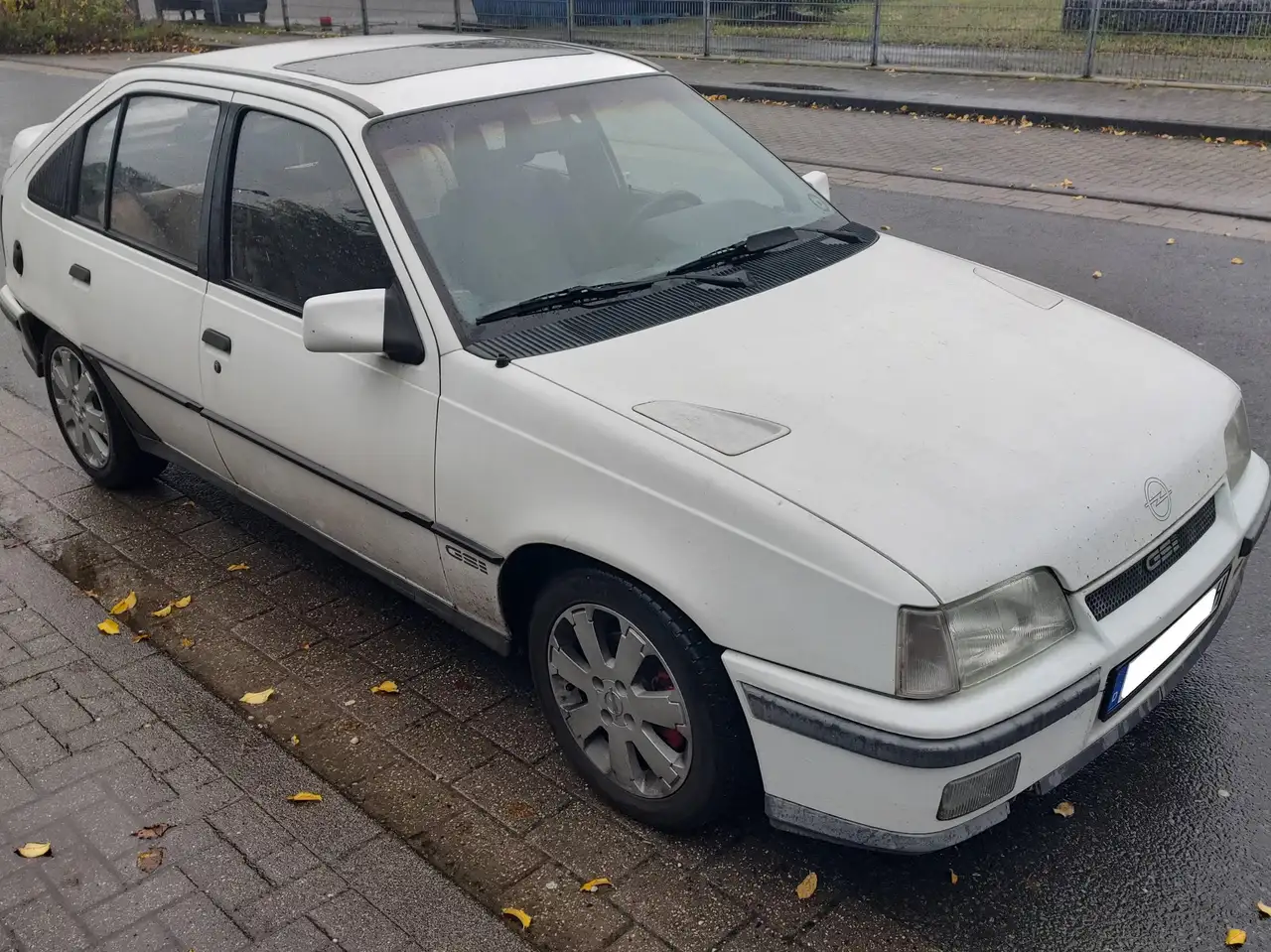 Opel Kadett GSI 16V Original (KEIN UMBAU),H-Kennzeichen & Oldtimer Zulassung,Original Zustand,Motor überholt,alles lesen., foto 4