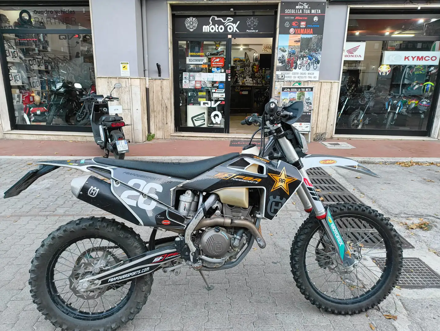 Husqvarna FE 250 4T Negro - 1