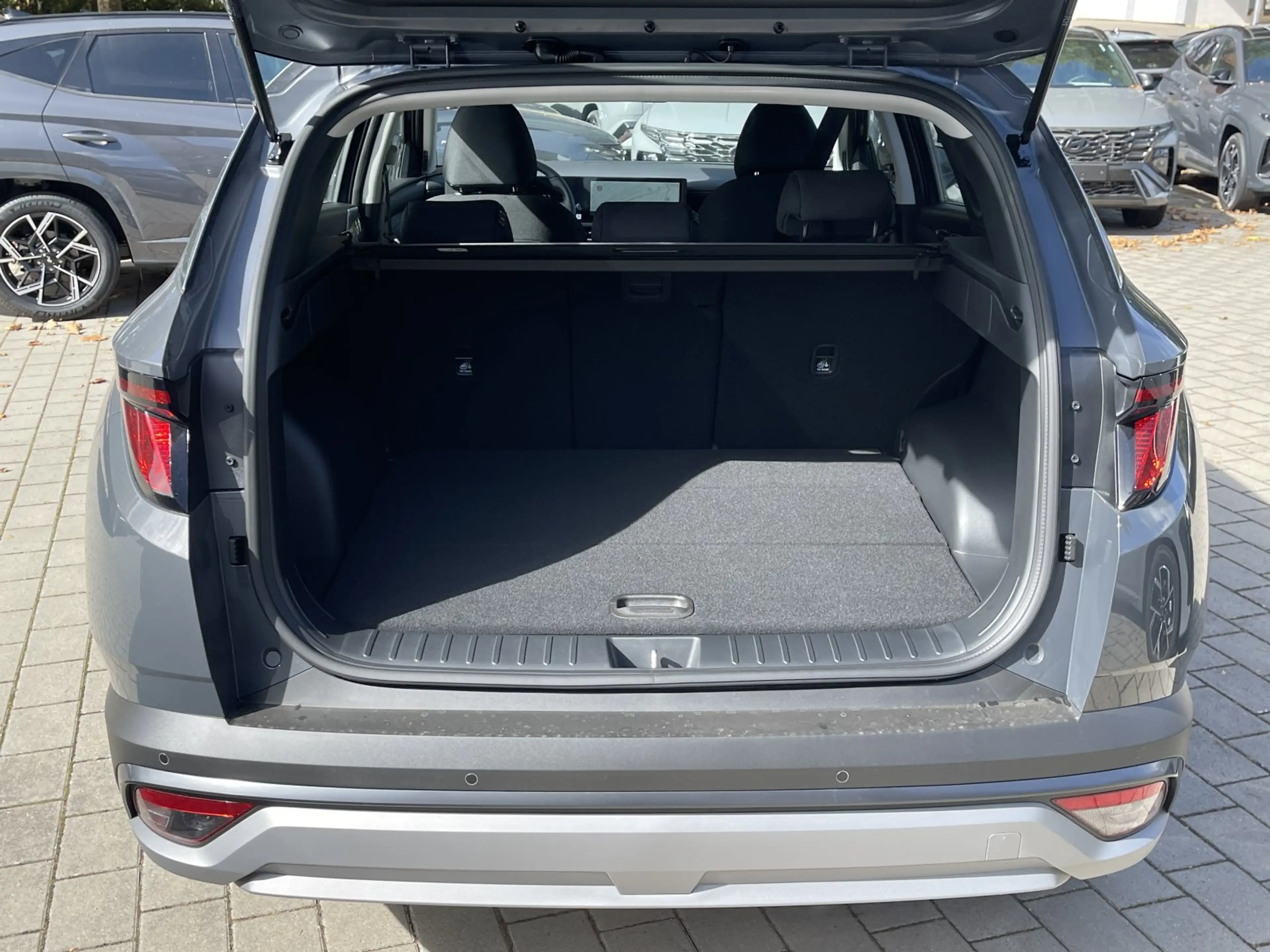 Hyundai TUCSON 1,6 T-Gdi / /NAVI/KAMERA/LED/KLIMAAUTO — photo 5