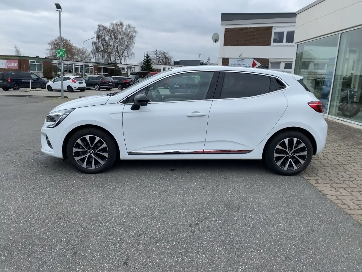 Renault Clio TECHNO TCE 140 Weiß - 2