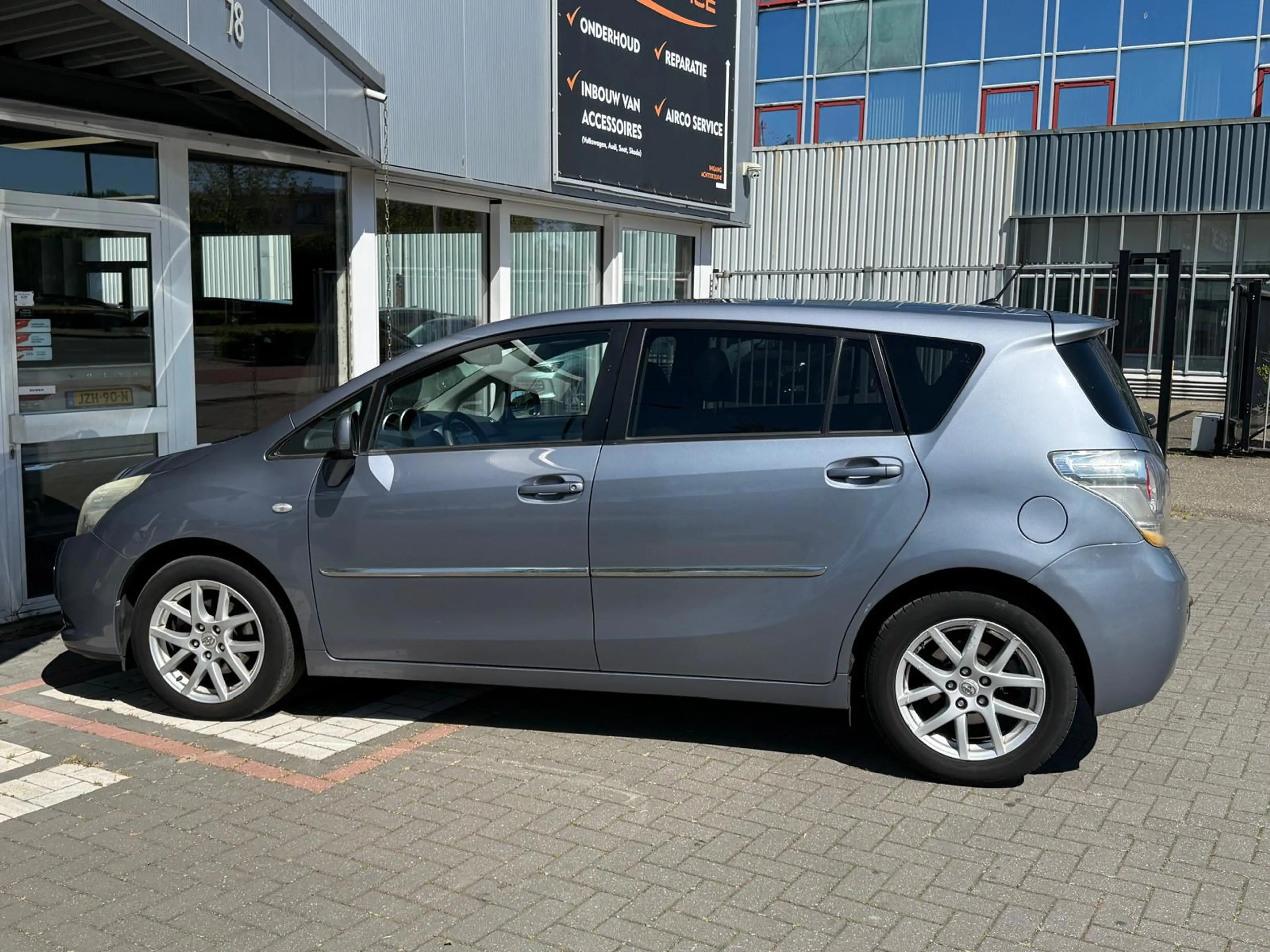 Toyota Verso 1.8 VVT-i Dynamic Business Automaat — photo 6
