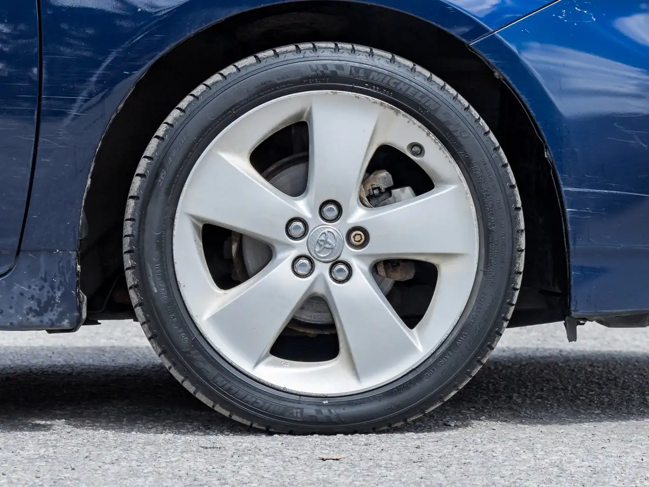 Toyota Prius снимка Toyota Prius