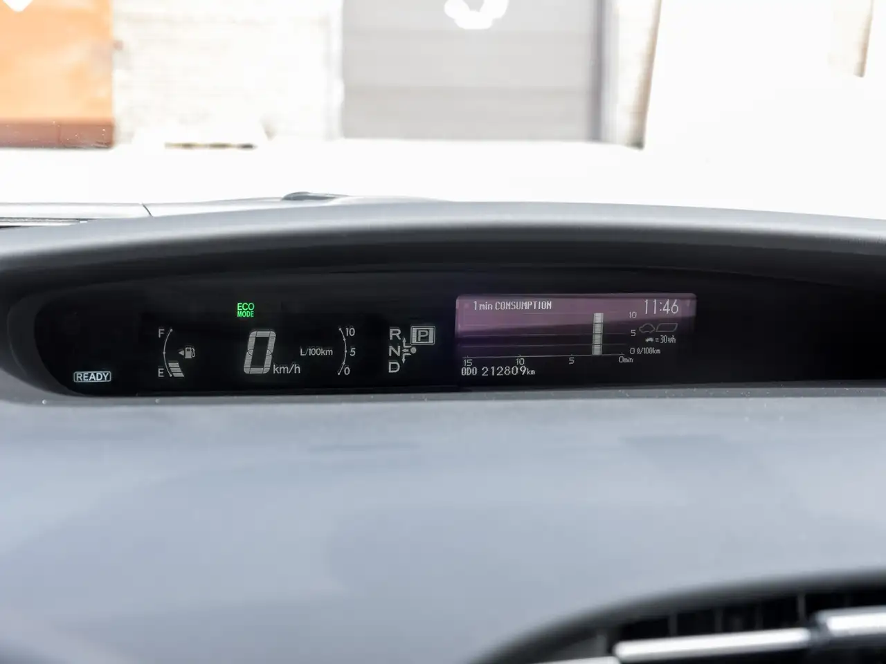 Toyota Prius снимка Toyota Prius