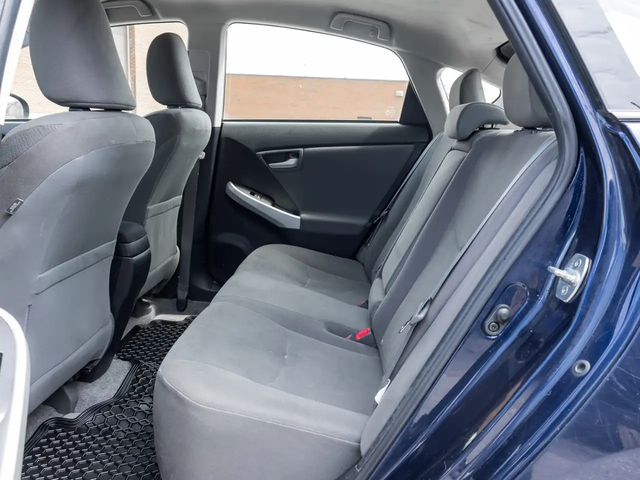 Toyota Prius снимка Toyota Prius