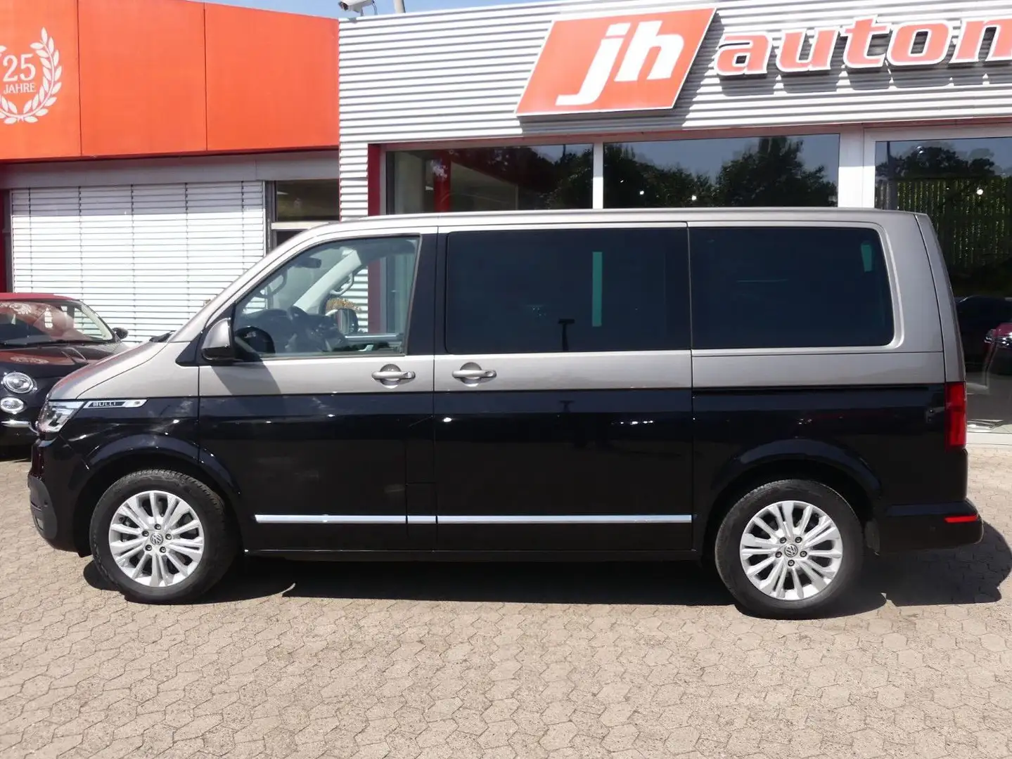 Volkswagen T6 Multivan T6.1 Multivan Highline Exclusive ACC*Leder*1Hand Beige - 2