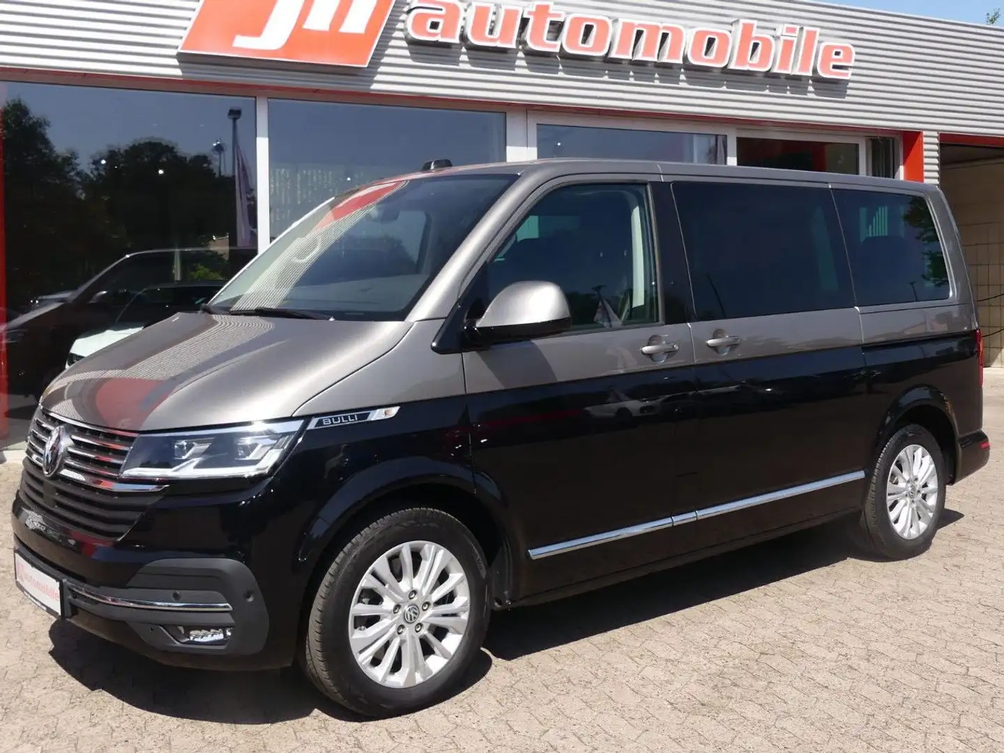 Volkswagen T6 Multivan T6.1 Multivan Highline Exclusive ACC*Leder*1Hand Beige - 1