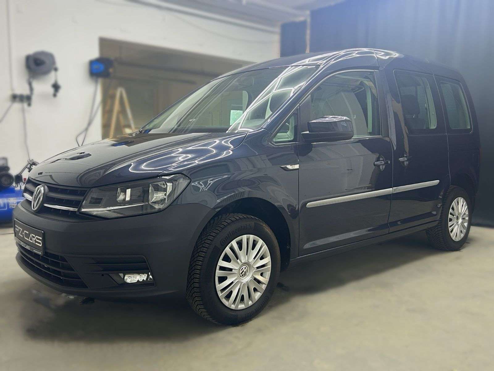 Second hand Volkswagen Caddy 2.0