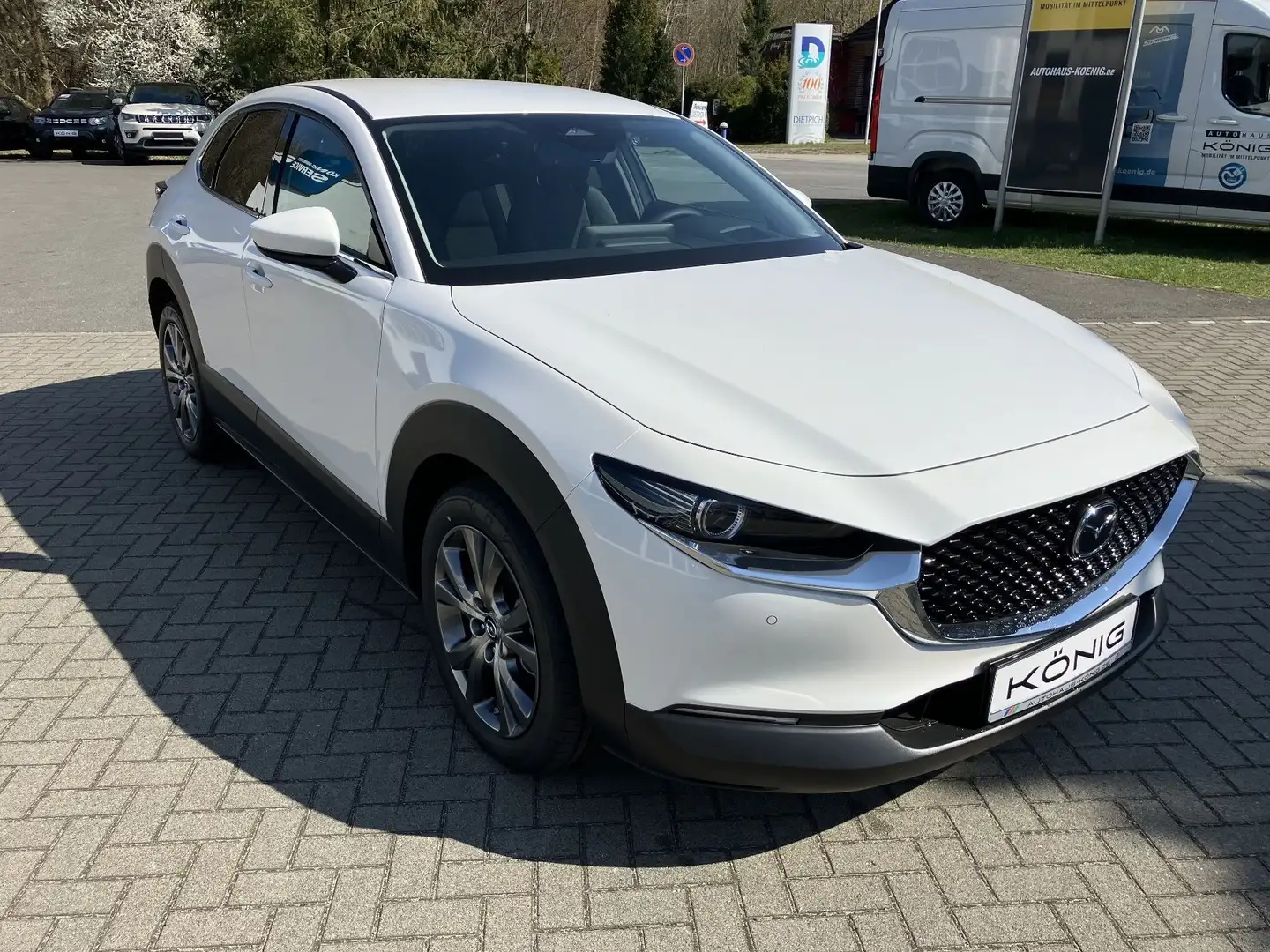 Mazda CX-30 2.0L SKYACTIVE-G 150 Automatik EXCLUSIVE Weiß - 2