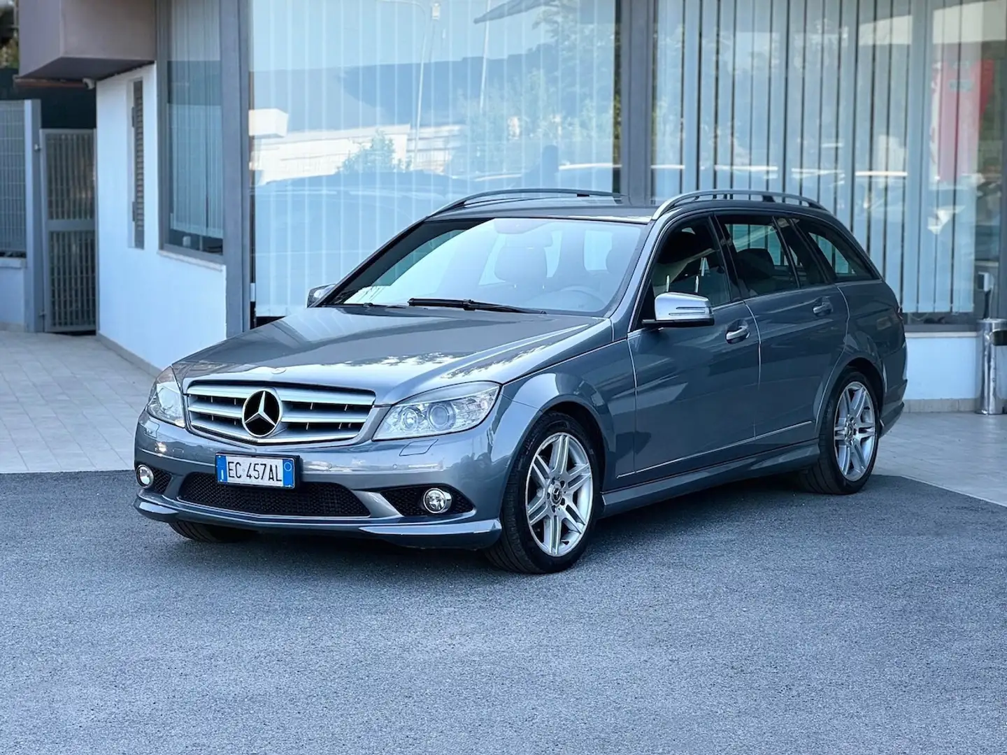 Mercedes-Benz C 250 2.2 Diesel 205CV E5 Automatica - 2010 Argintiu - 2