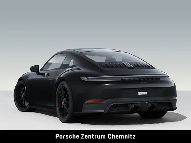 Porsche 911 view 3