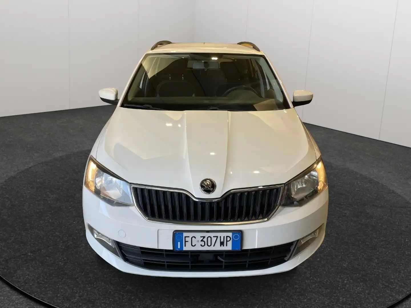 Skoda Fabia Station Wagon 1.2 tsi Style 90cv Bianco - 2