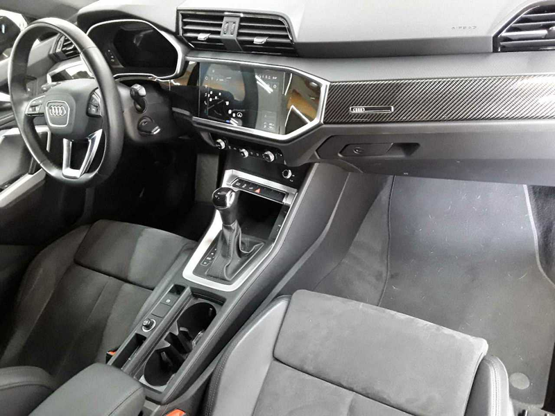 Audi Q3 Q3 45 TFSIe S tronic Navi SHZ LED — photo 9