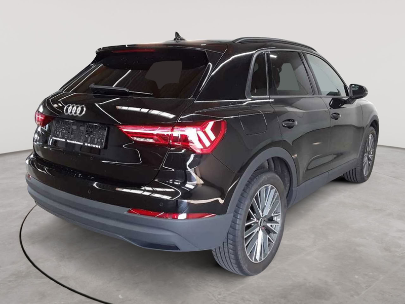 Audi Q3 Q3 45 TFSIe S tronic Navi SHZ LED — photo 4