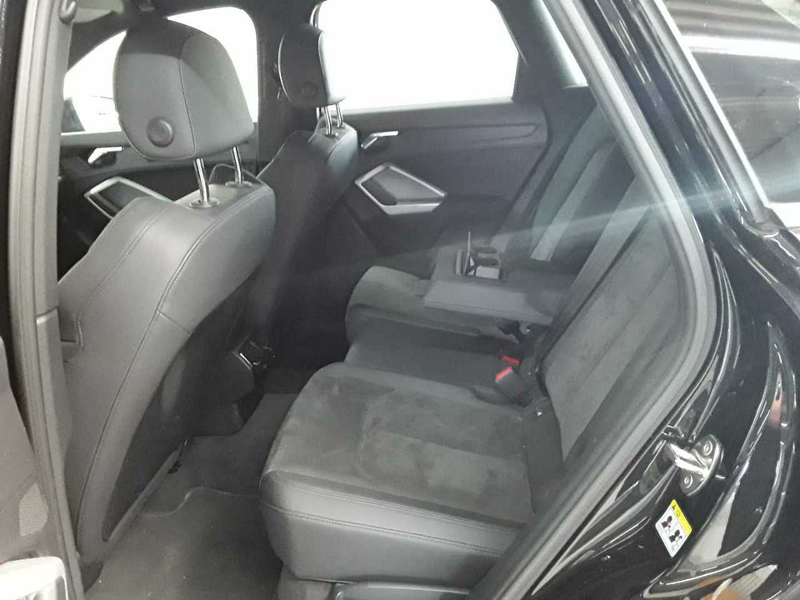 Audi Q3 Q3 45 TFSIe S tronic Navi SHZ LED — photo 13