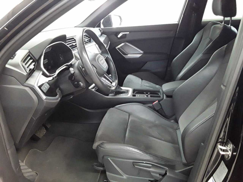 Audi Q3 Q3 45 TFSIe S tronic Navi SHZ LED — photo 7