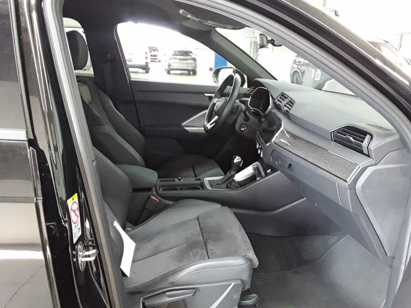 Audi Q3 Q3 45 TFSIe S tronic Navi SHZ LED — photo 8