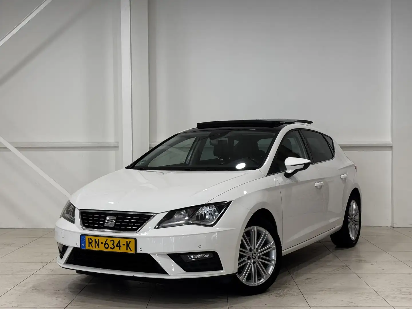 SEAT Leon 1.4 EcoTSI Xcellence Business Intense | Panorama d Bianco - 1