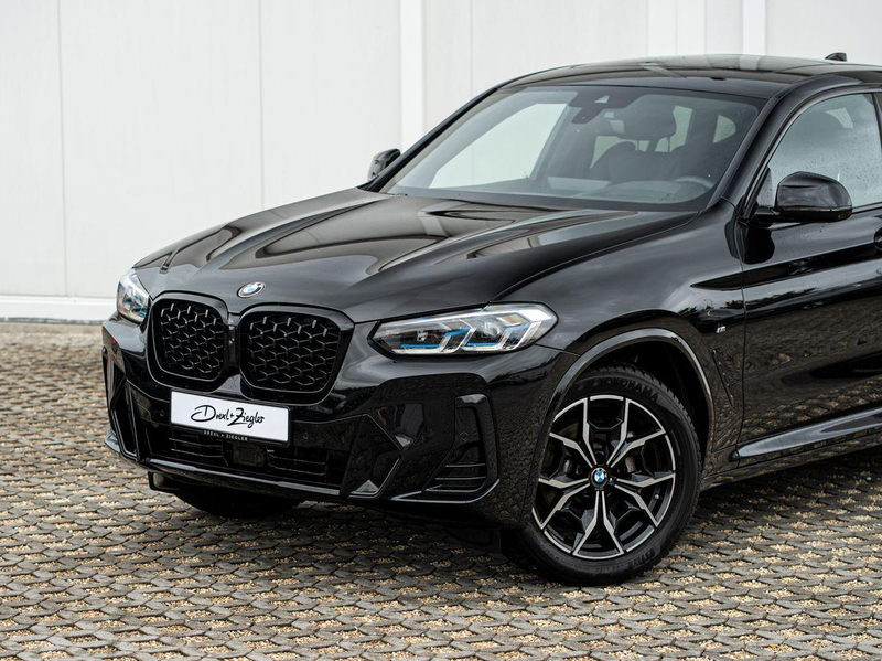 BMW X4 xDrive30d M-Sport AHK PANO ACC HuD Laser KoZg — photo 4