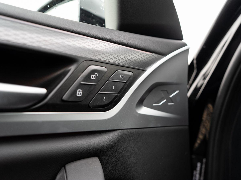 BMW X4 xDrive30d M-Sport AHK PANO ACC HuD Laser KoZg — photo 14