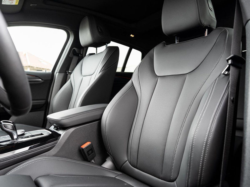 BMW X4 xDrive30d M-Sport AHK PANO ACC HuD Laser KoZg — photo 12