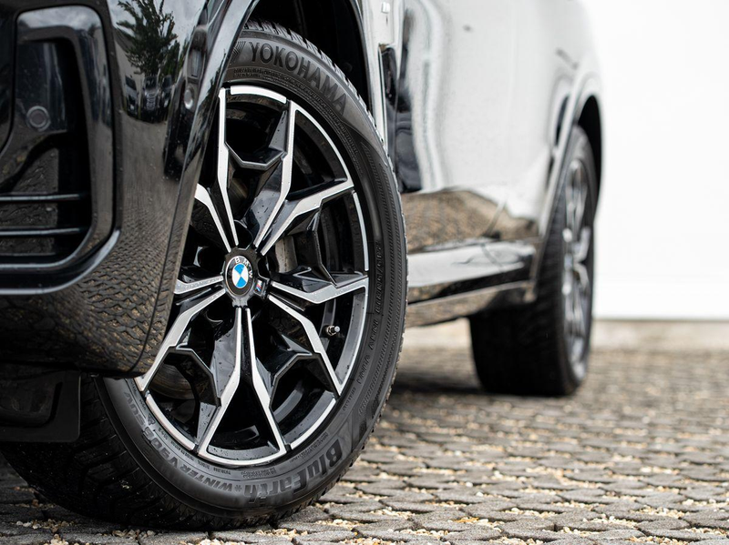 BMW X4 xDrive30d M-Sport AHK PANO ACC HuD Laser KoZg — photo 5