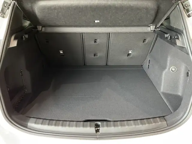 BMW 2 Series view 10