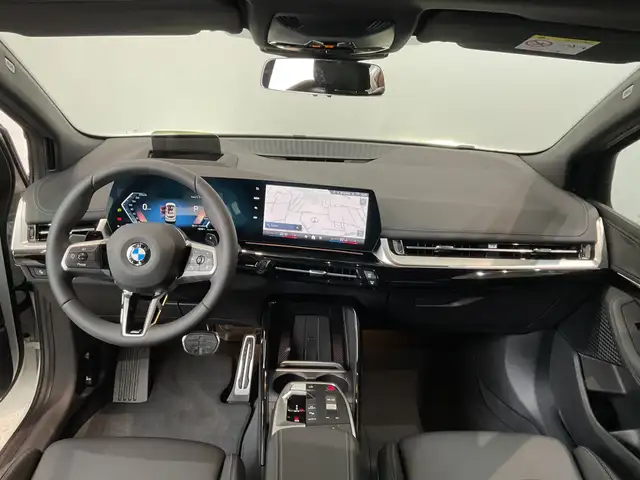 BMW 2 Series view 3
