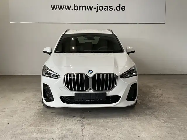 BMW 2 Series view 2