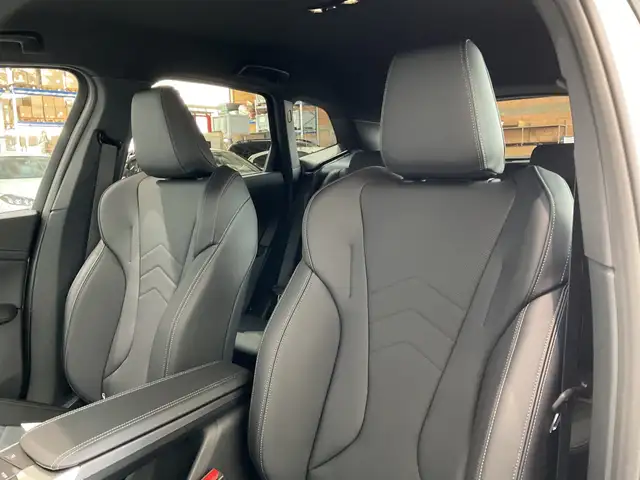 BMW 2 Series view 8