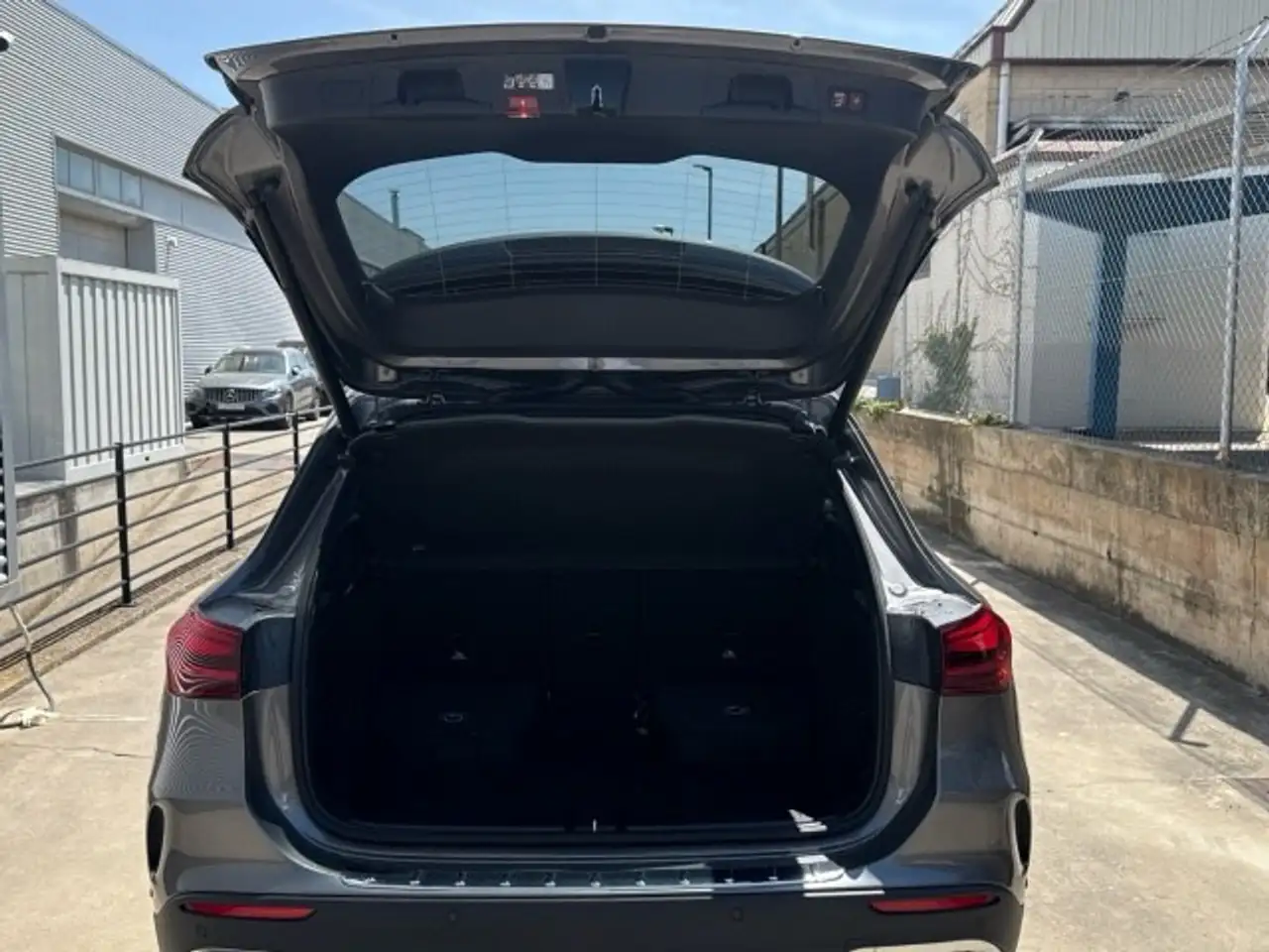 Mercedes-Benz GLA 2026 — фото 12