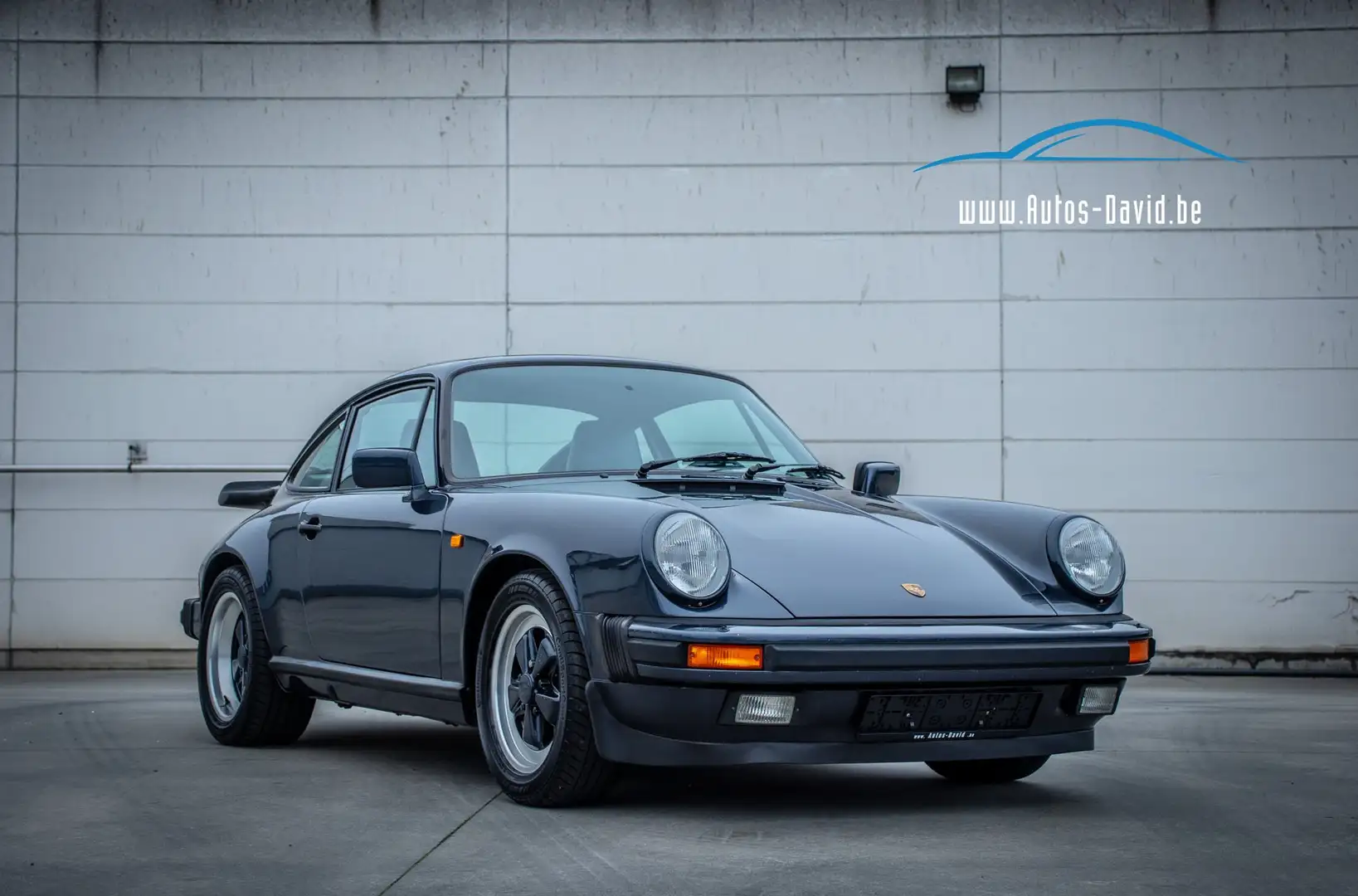 Porsche 911 Carrera 3.2 Jubileum 25th Anniversary Edition Blue - 1
