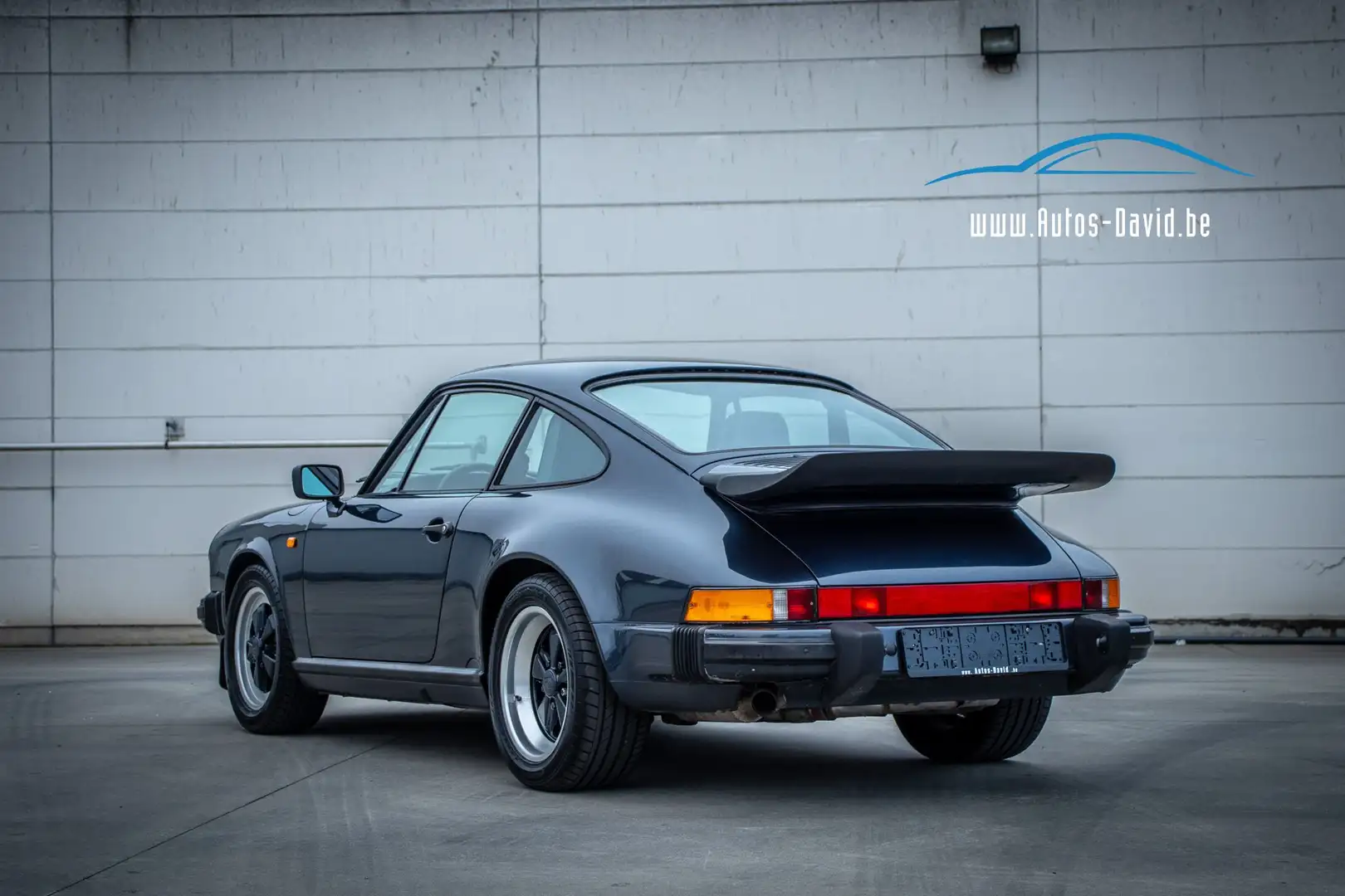 Porsche 911 Carrera 3.2 Jubileum 25th Anniversary Edition Blue - 2