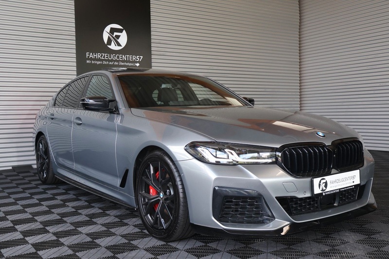 BMW 550 i xDrive/360°/HUD/ACC/H&K/FERNSTART — photo 6