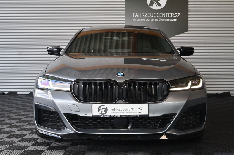BMW 550 i xDrive/360°/HUD/ACC/H&K/FERNSTART — photo 4