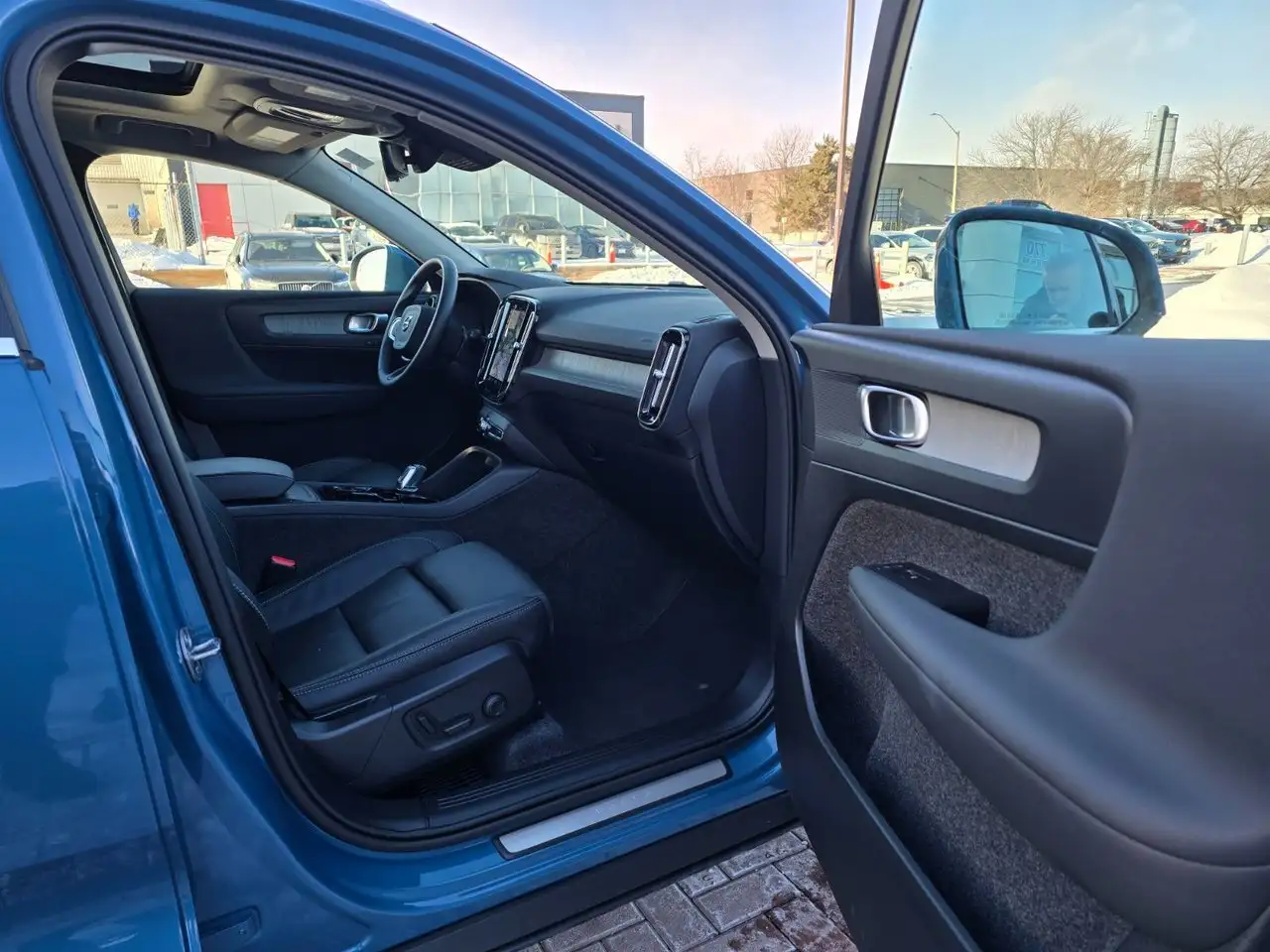 Volvo XC40 снимка Volvo XC40