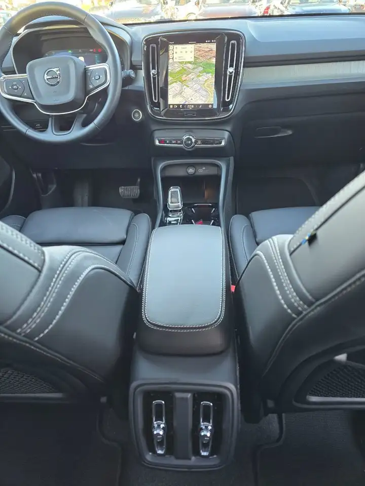 Volvo XC40 снимка Volvo XC40