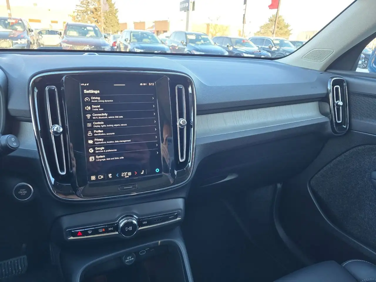 Volvo XC40 снимка Volvo XC40
